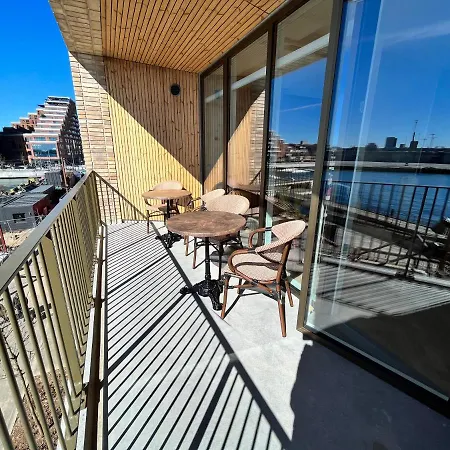 Directly To Seafront Of Bassin 7 With Big Balcony And Free Parking * Århus